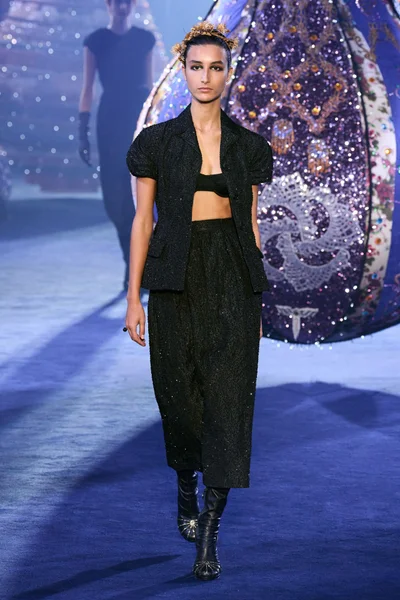 Look 93